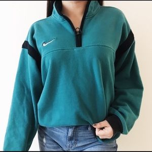 Vintage 90’s Teal Nike Pull Over!